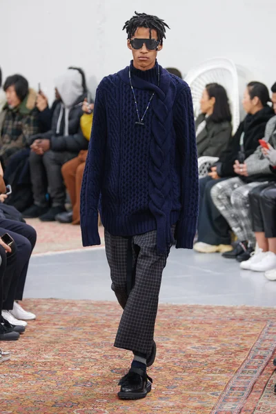 Look 49